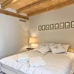 Charlotte For 14 Persons With 73m2 Pool In Istria - Daily Housekeeping & Breakfast Service *