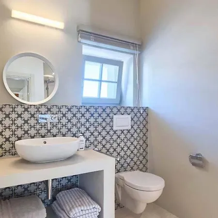 Charlotte: Spacious Istrian Retreat With Pool And Daily Service Villa Radovani