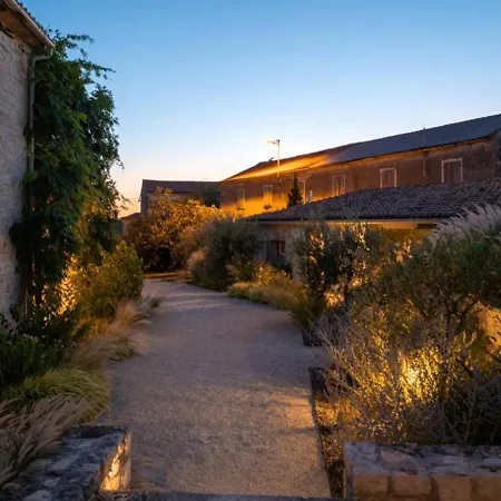 Charlotte For 14 Persons With 73m2 Pool In Istria - Daily Housekeeping & Breakfast Service *