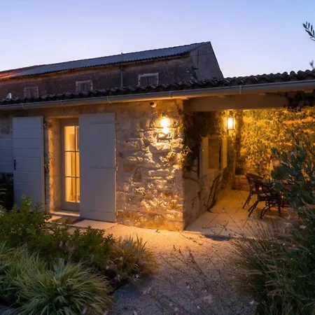 Villa Charlotte For 14 Persons With 73m2 Pool In Istria - Daily Housekeeping & Breakfast Service Radovani